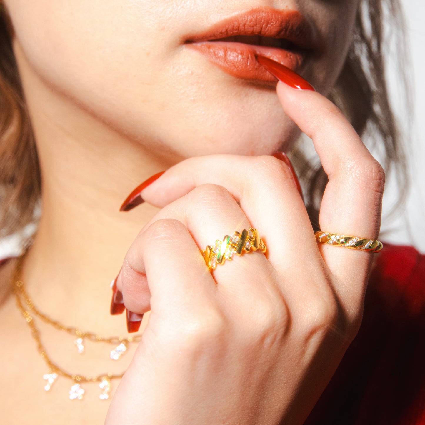 SPARKLING TWISTED RING