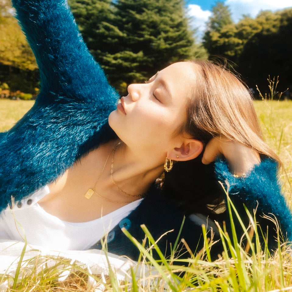 SUNNY SQUARE PENDANT