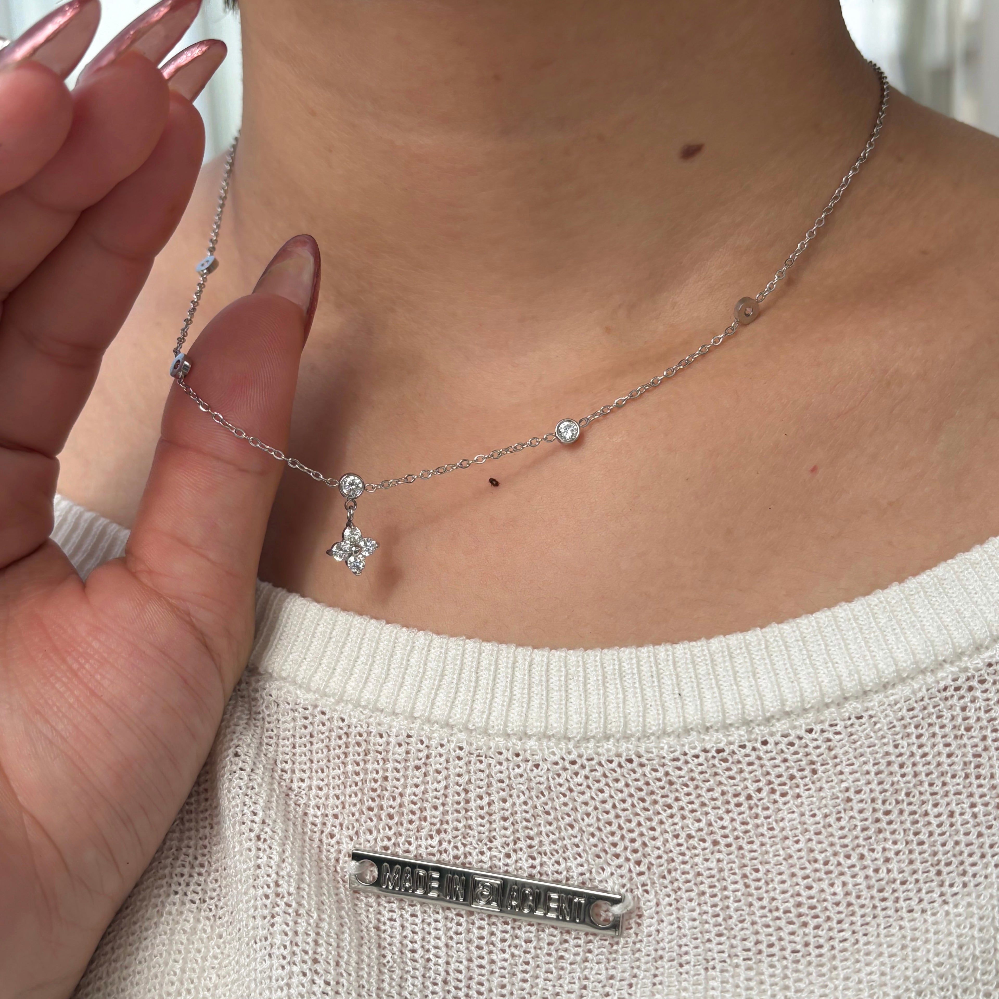 BLOOM SILVER NECKLACE