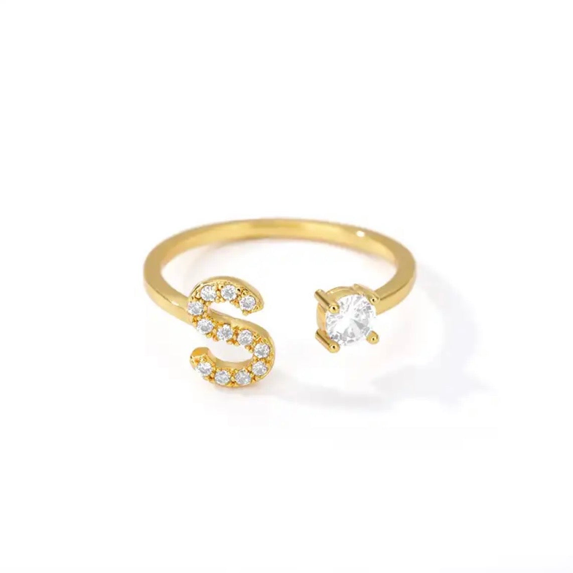 SHAPE LETTER RING