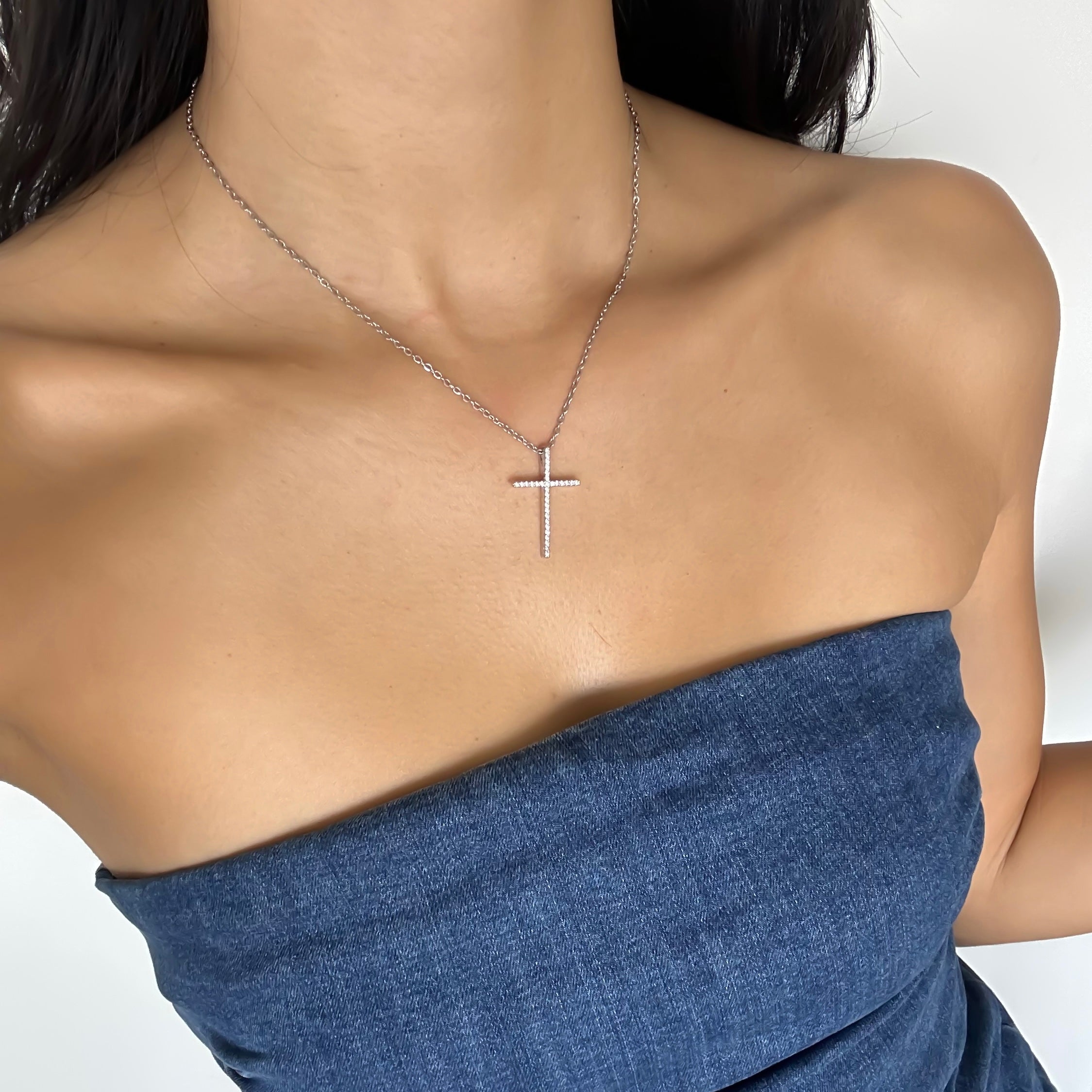 SILVER CROSS PENDANT