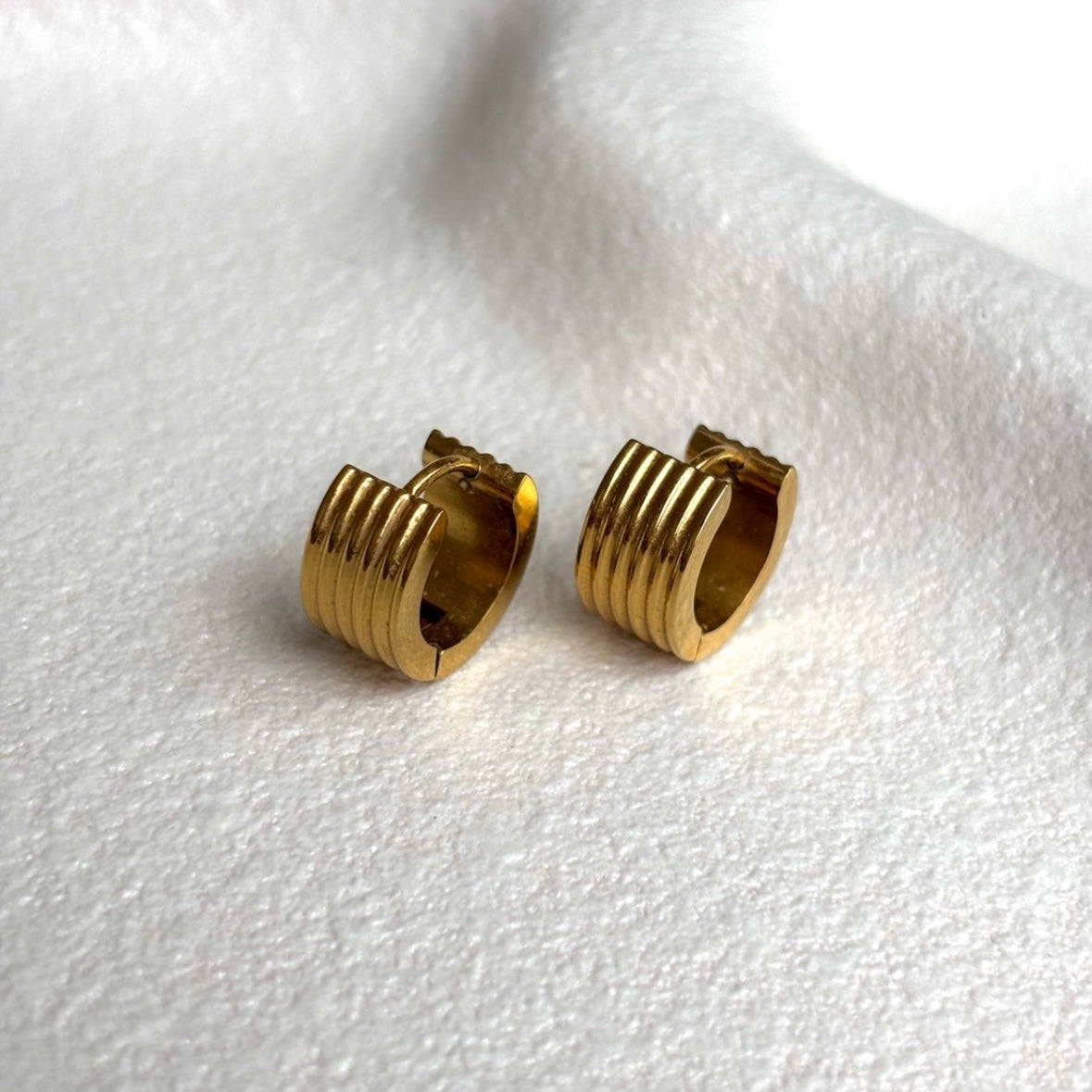 【NEW】LINEA HOOPS