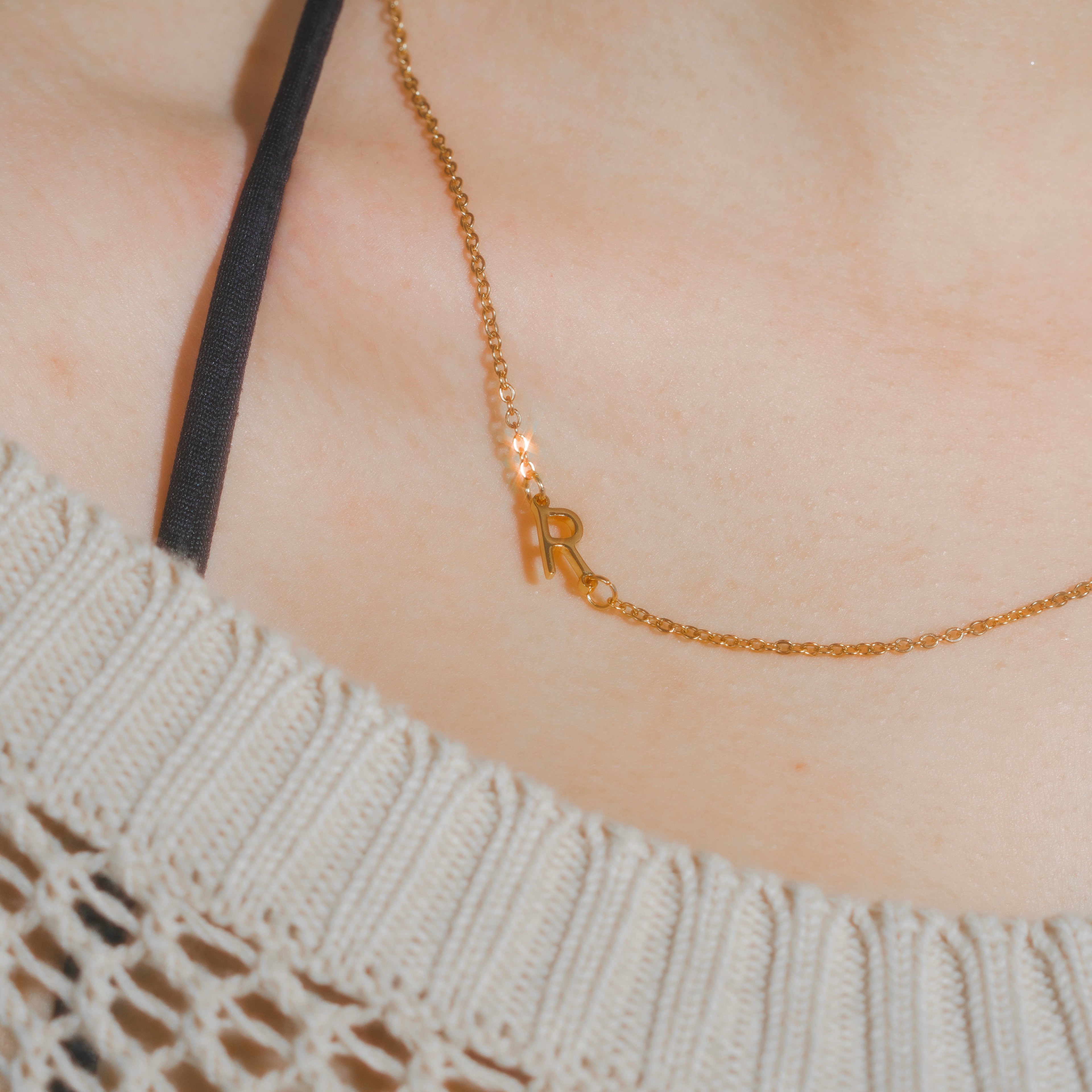 INITIAL CHAIN NECKLACE