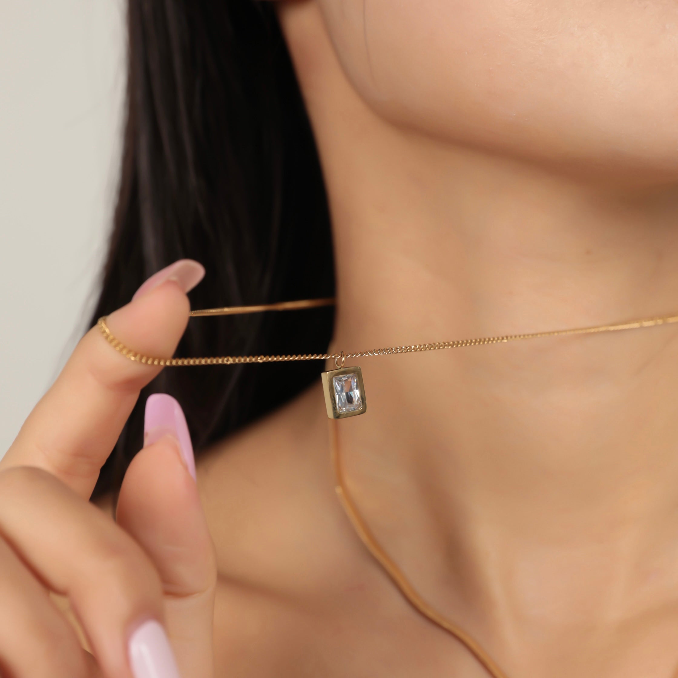 CUBIC ZIRCONIA NECKLACE