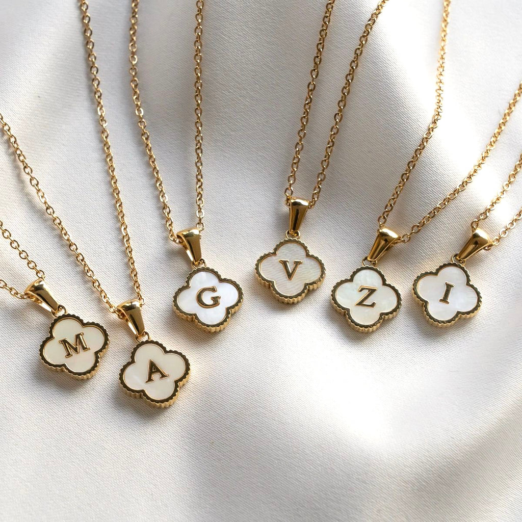 CLOVER INITIAL PENDANT