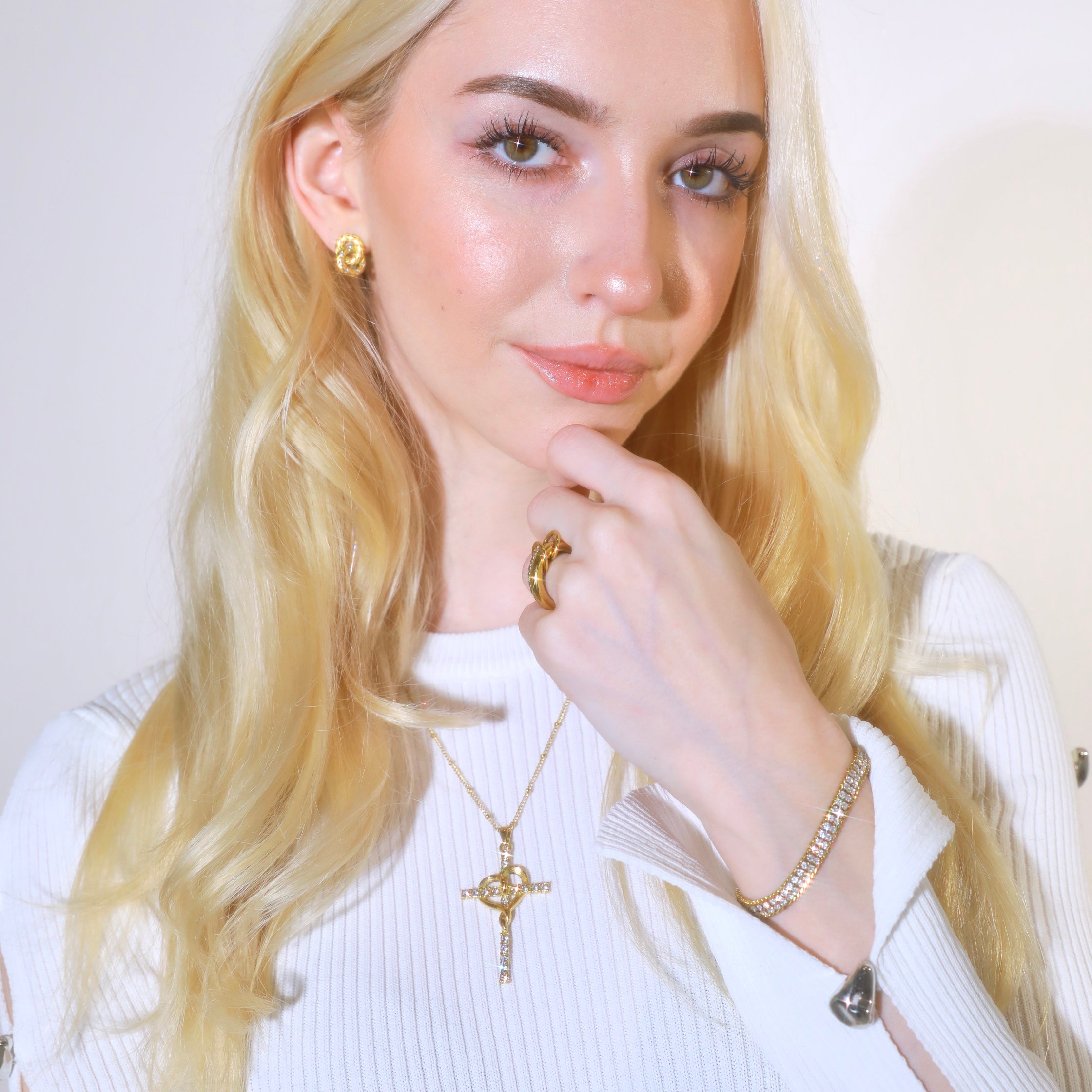 DAZZLING GRACE BRACELET