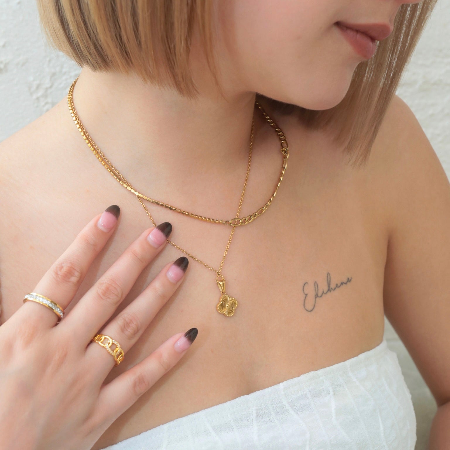 CLOVER INITIAL PENDANT