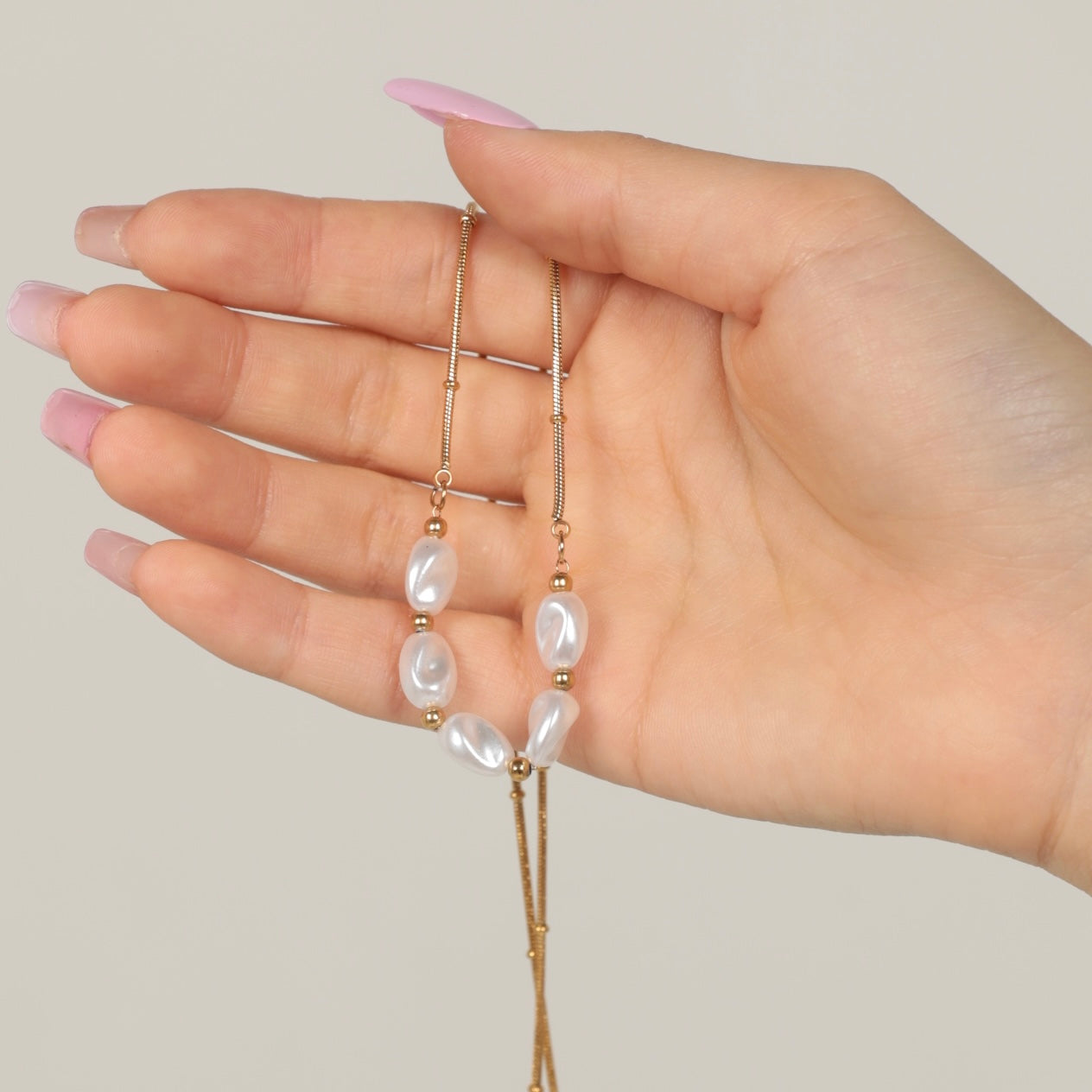 PEARL WAVE NECKLACE
