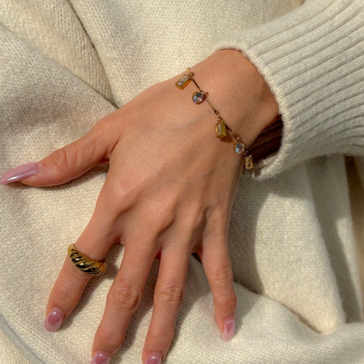 【NEW】LUMINOUS DROP BRACELET