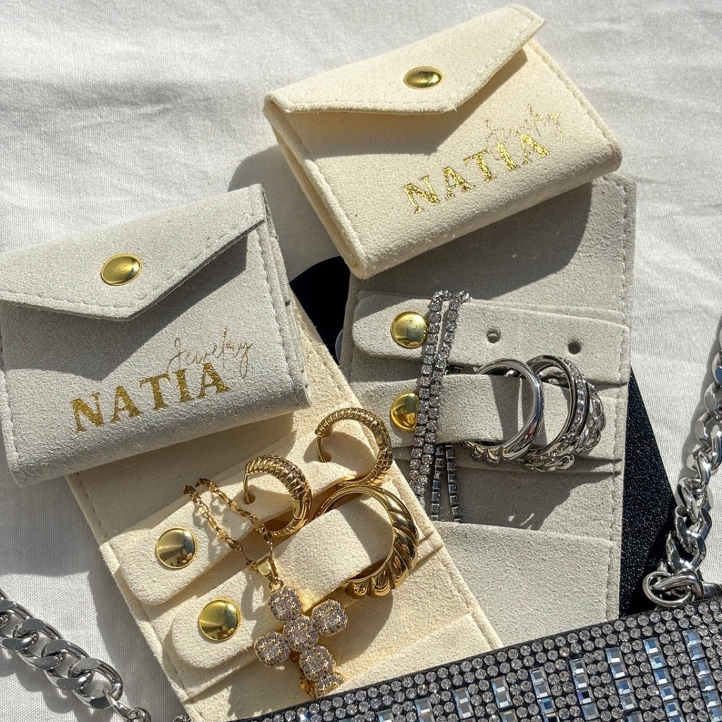 𝐍𝐎𝐕𝐄𝐋𝐓𝐘