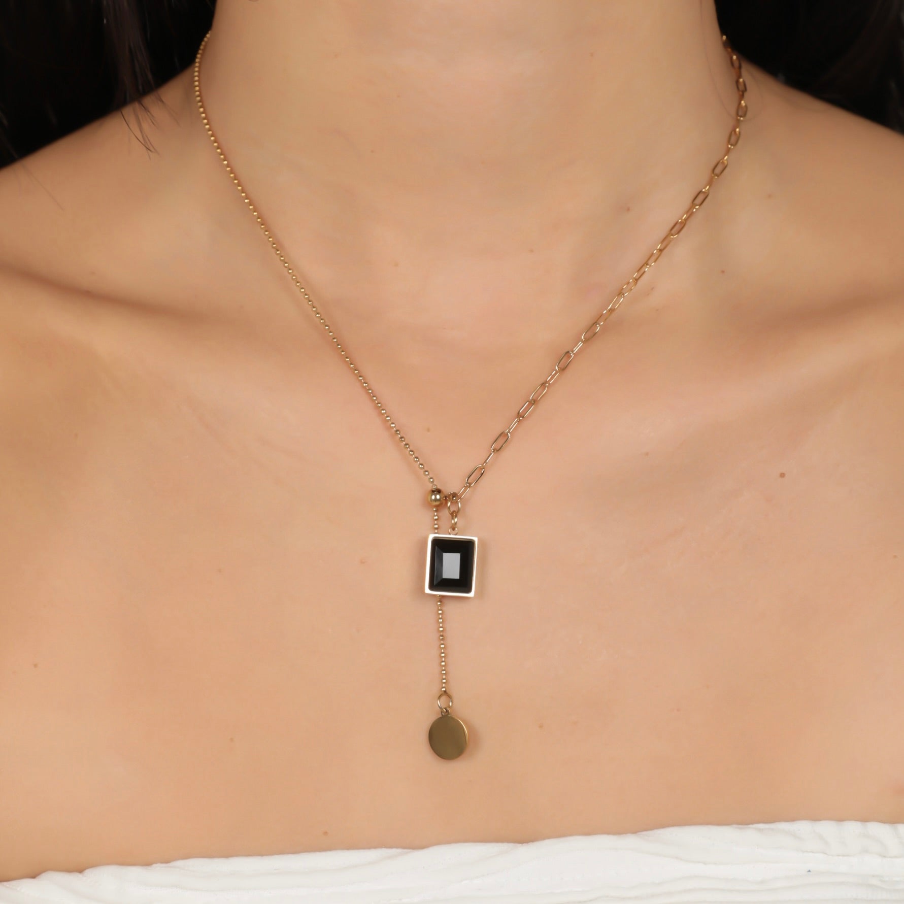 ADJUSTABLE STONE NECKLACE